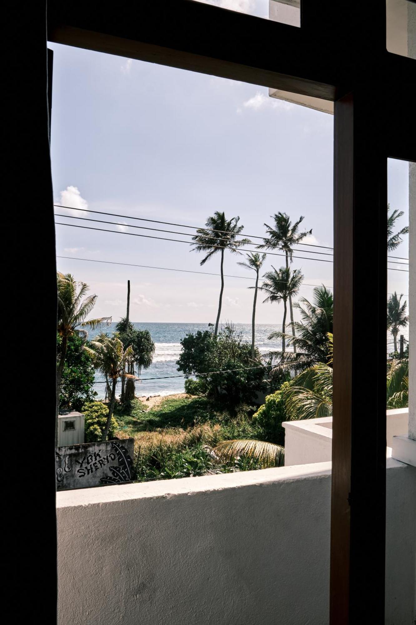 Ruma Surf Hotel Ахангама Екстериор снимка