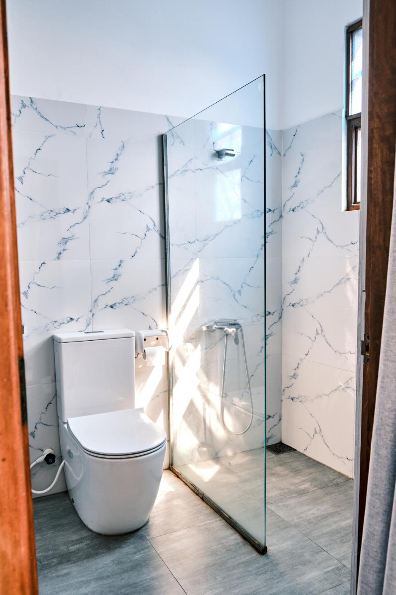 Ruma Surf Hotel Ахангама Екстериор снимка